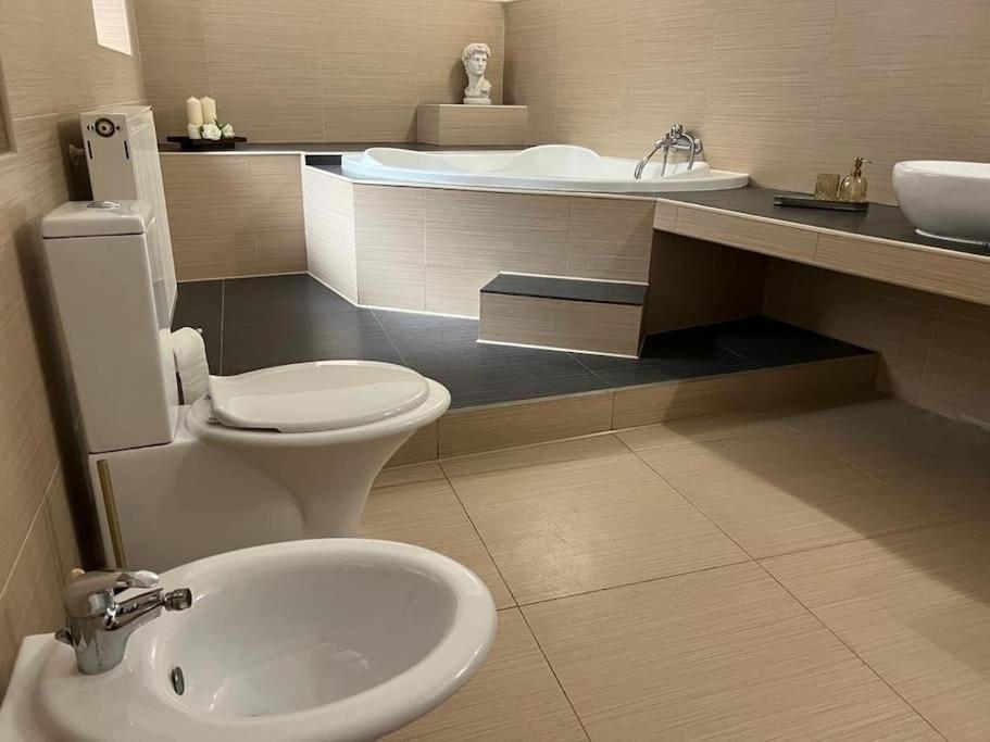 City Center Apartment Banská Bystrica Buitenkant foto