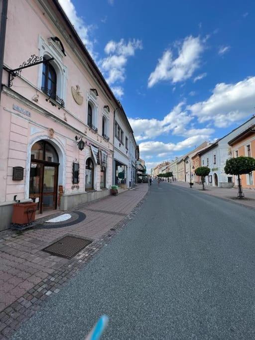 City Center Apartment Banská Bystrica Buitenkant foto