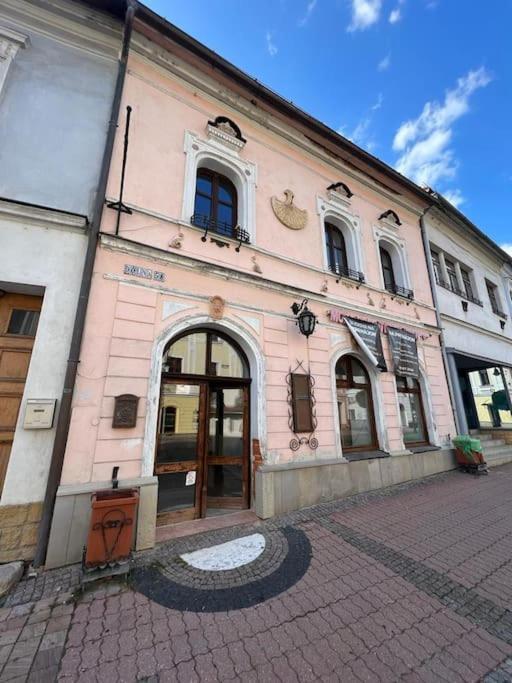 City Center Apartment Banská Bystrica Buitenkant foto