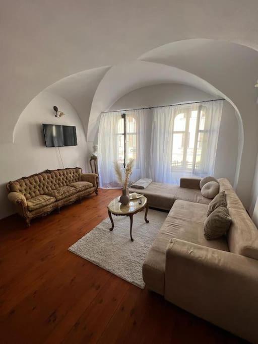 City Center Apartment Banská Bystrica Buitenkant foto